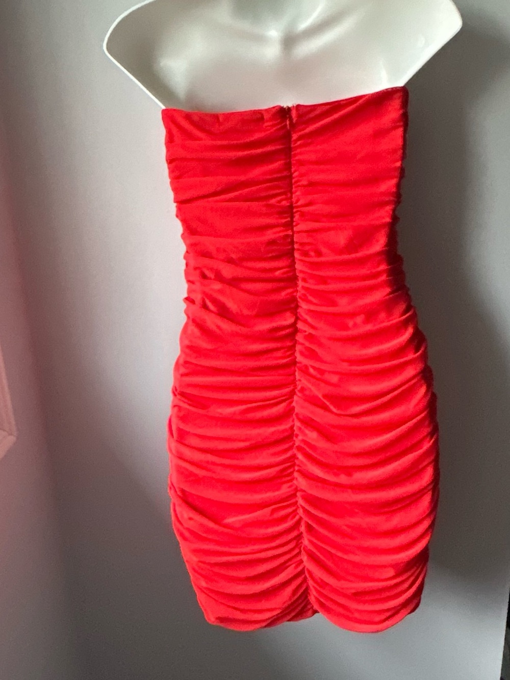 NWT Red rushed body-con dress size XL - Picture 5 of 8
